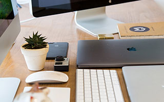 米兰体育入口-英超赛场上的经典瞬间回顾，令人难忘，英超精彩