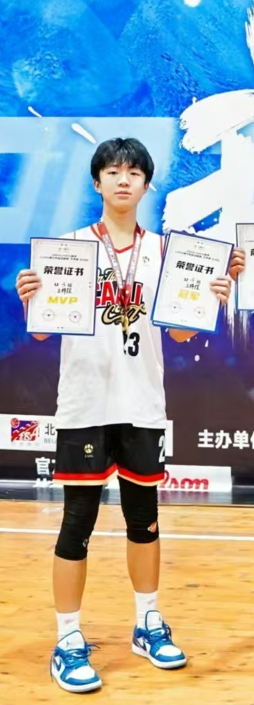 【线上投票选择最喜欢的球员】粉丝助阵年度MVP的简单介绍 【线上投票选择最喜欢的球员】粉丝助阵年度MVP的简单介绍