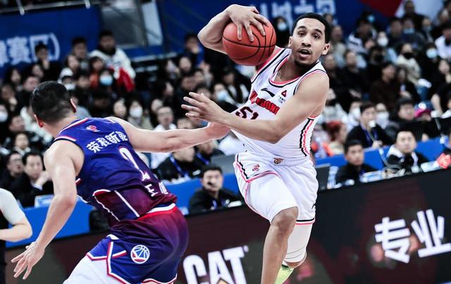 关于决战时刻:季后赛激烈对抗的精彩瞬间的信息 关于决战时刻:季后赛激烈对抗的精彩瞬间的信息